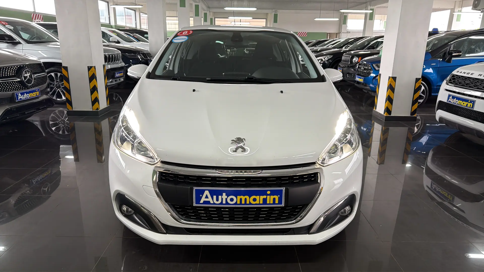 View 2 - Peugeot 208 - 2019