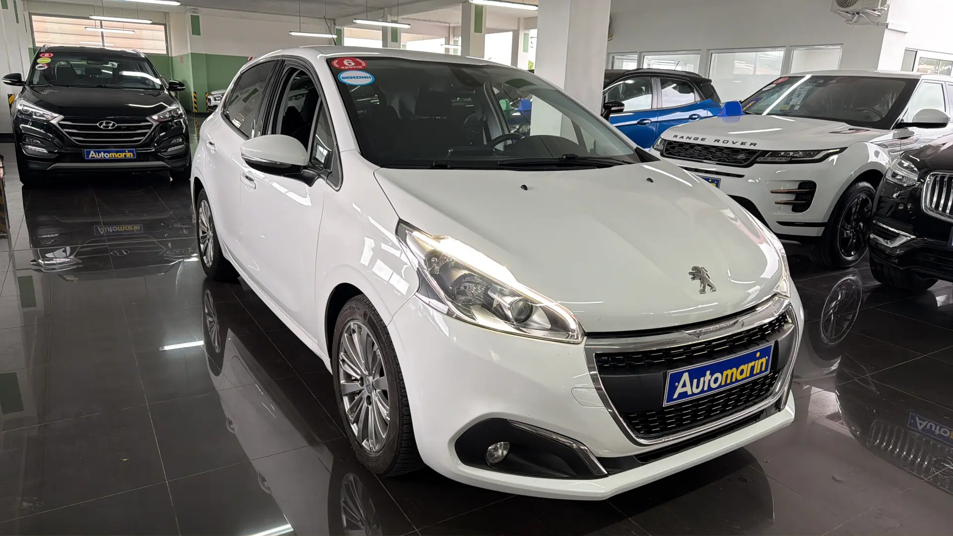 View 3 - Peugeot 208 - 2019