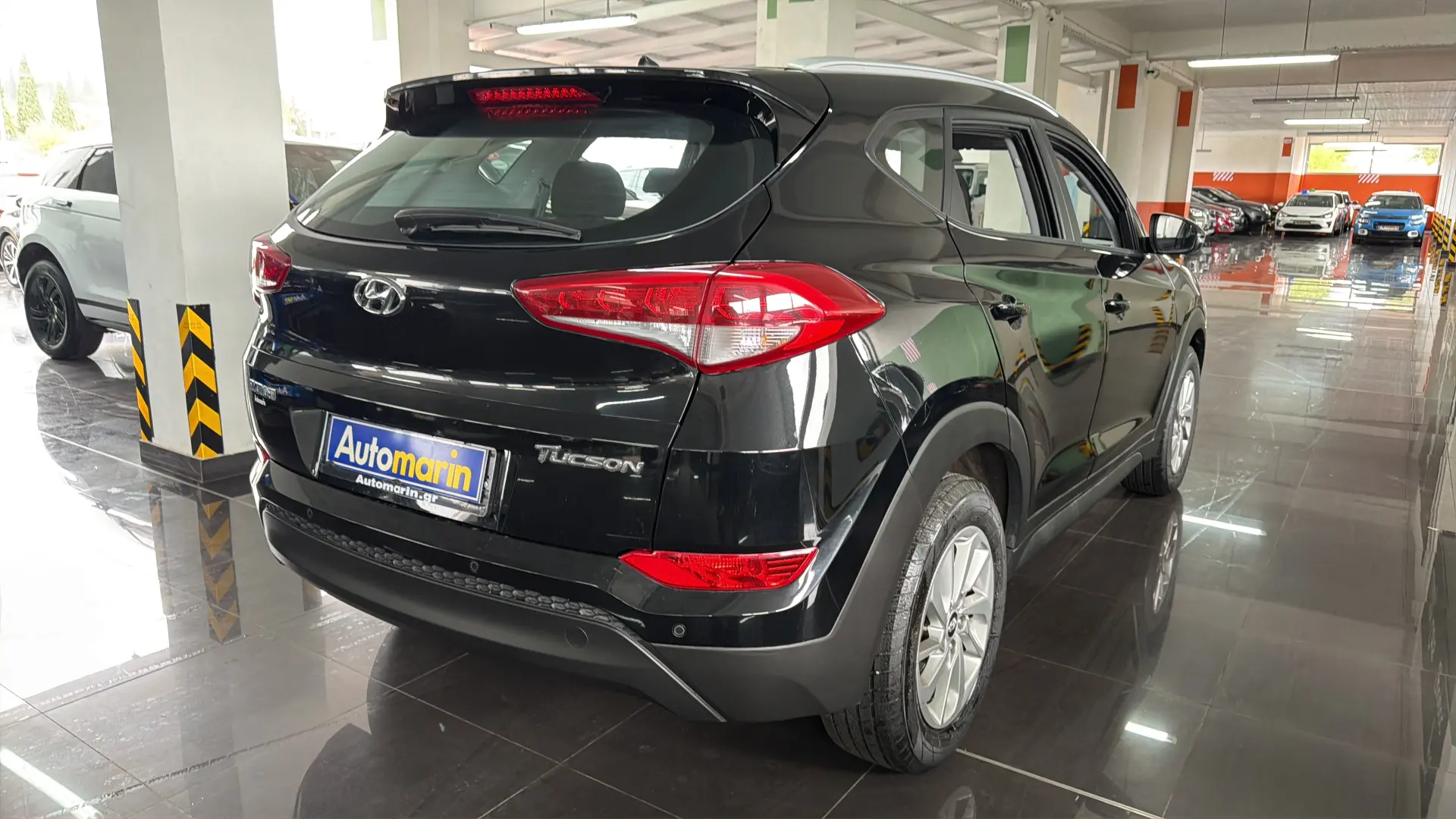 View 4 - Hyundai Tucson - 2017