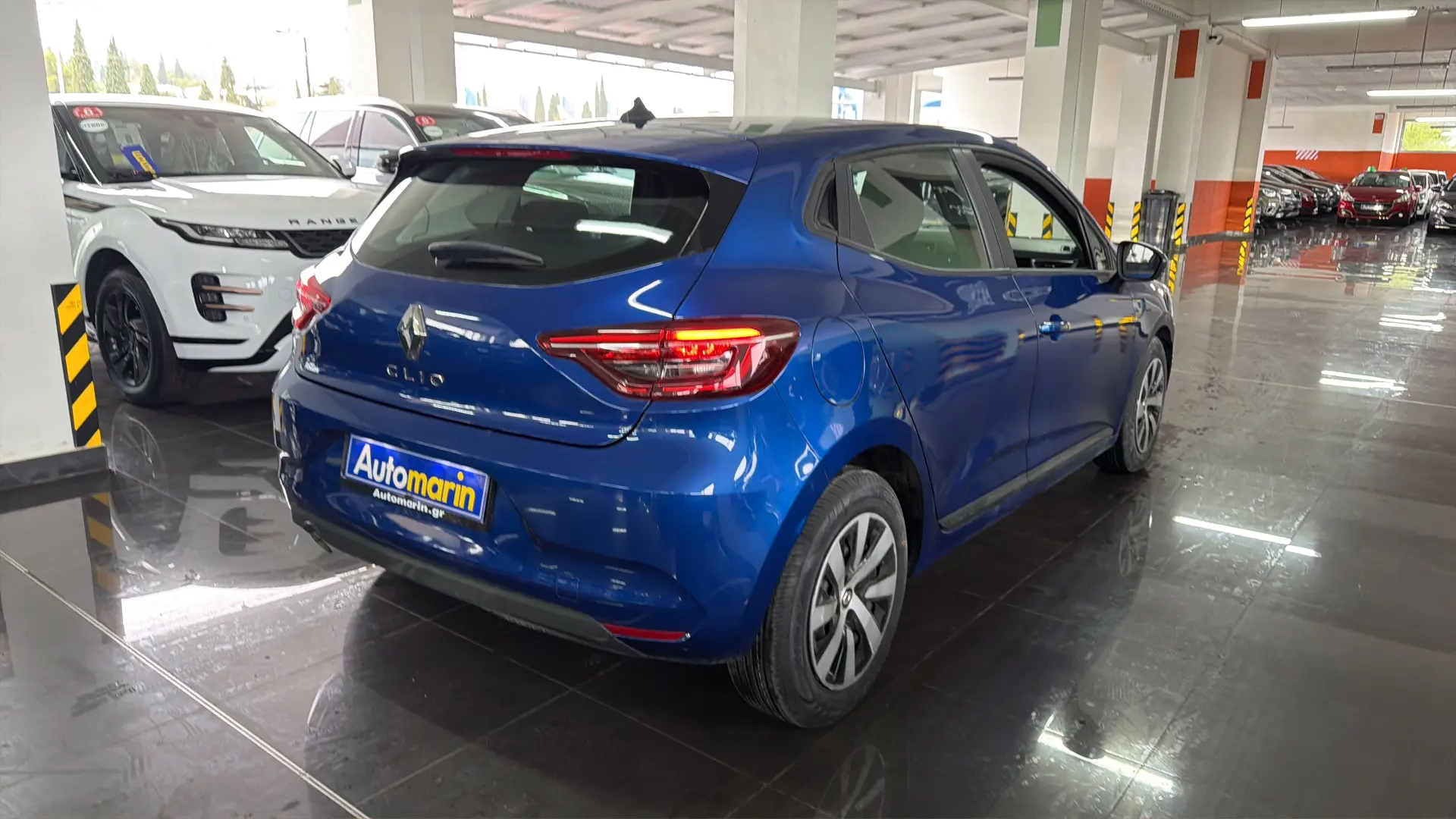 View 4 - Renault Clio - 2023