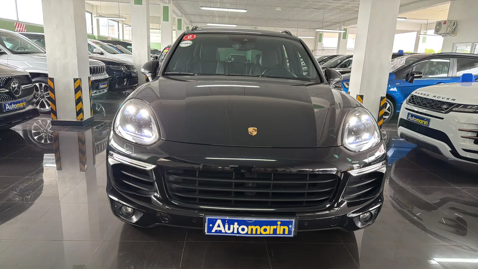 View 2 - Porsche Cayenne - 2016