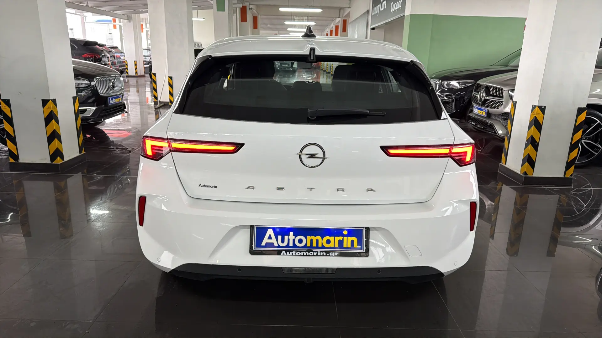 View 5 - Opel Astra - 2022