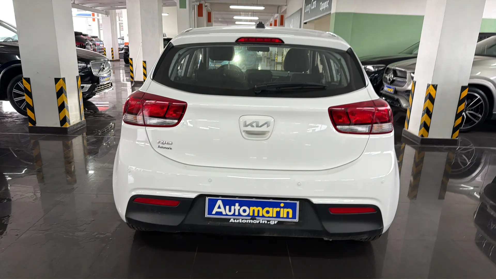 View 5 - Kia Rio - 2021