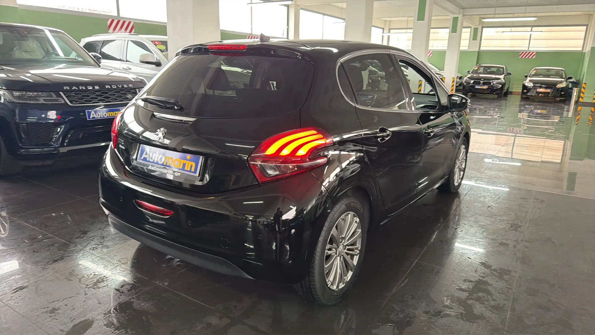 View 4 - Peugeot 208 - 2019