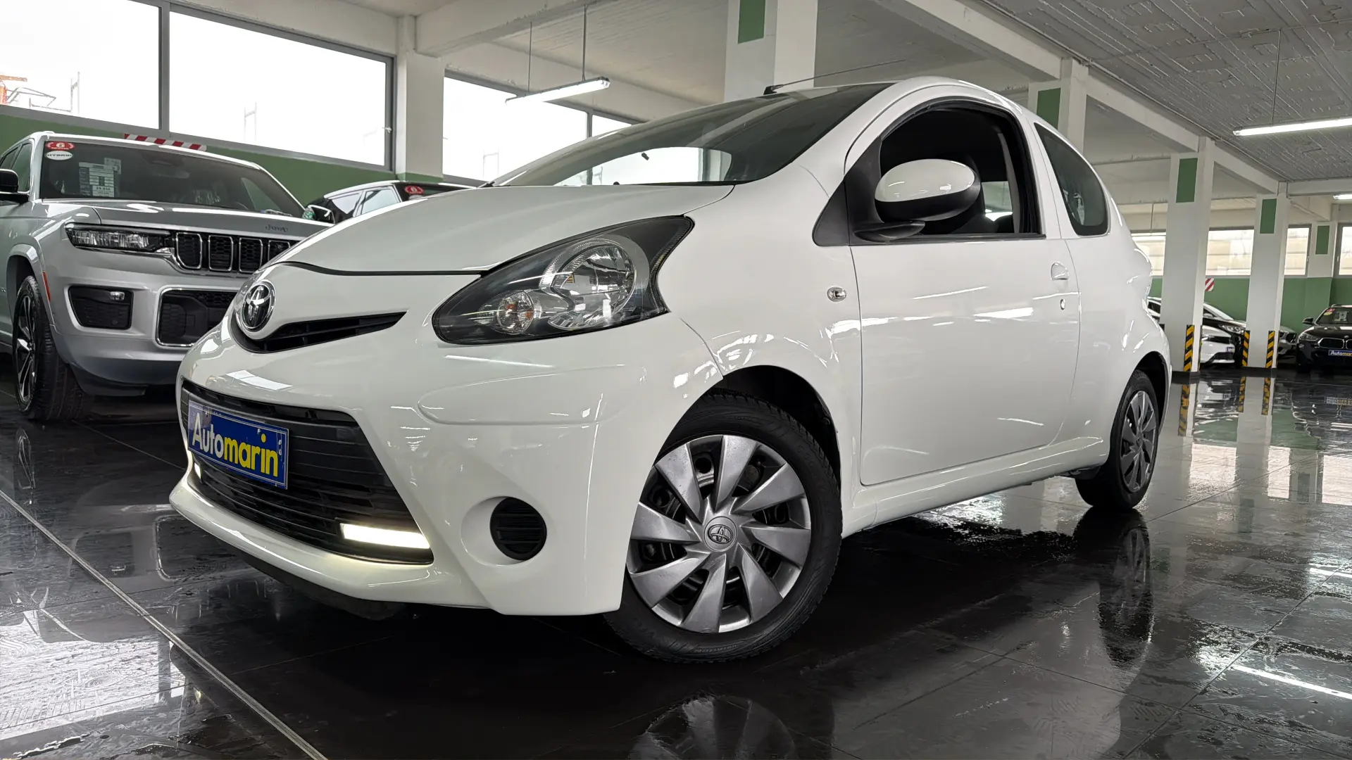 View 1 - Toyota Aygo - 2013