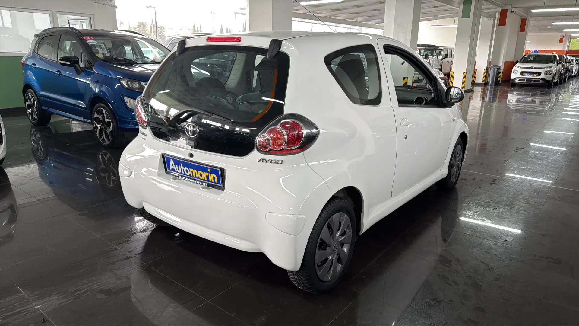 View 4 - Toyota Aygo - 2013