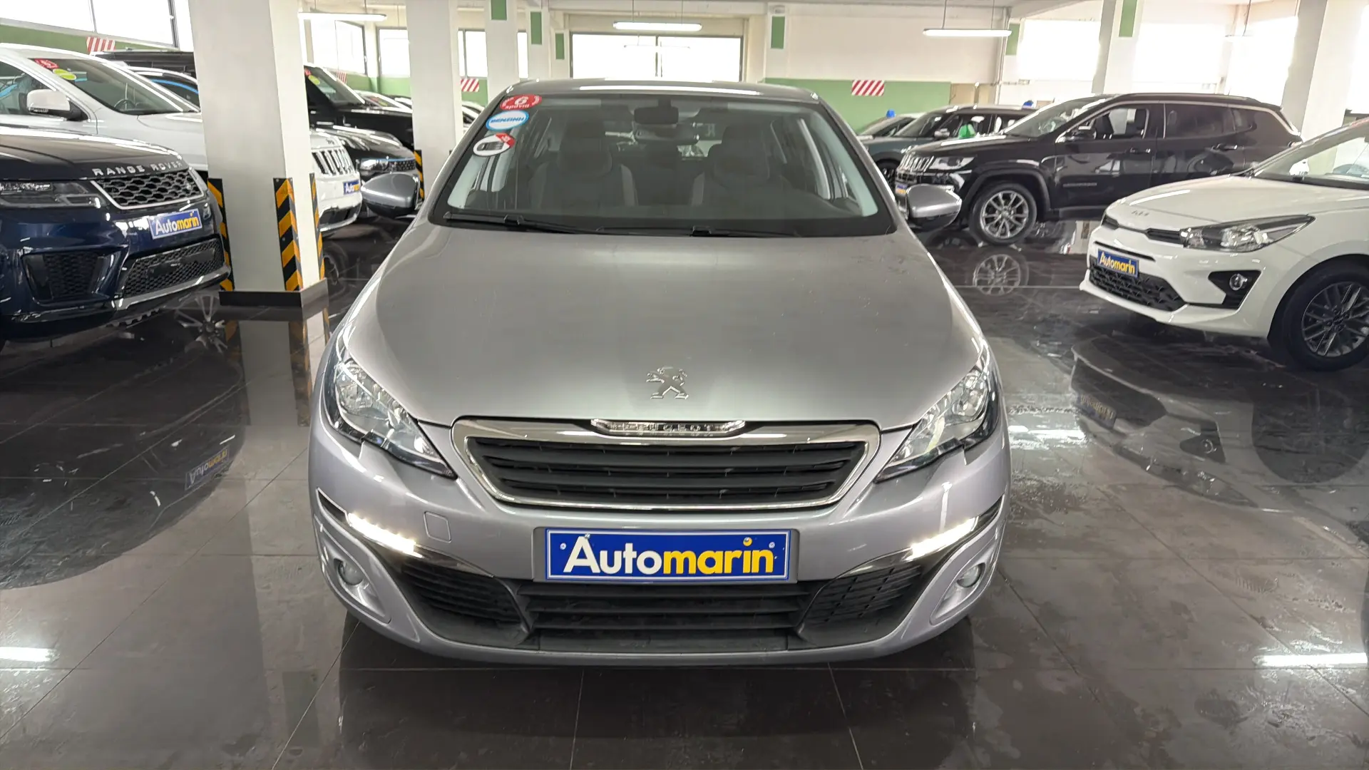 View 2 - Peugeot 308 - 2016