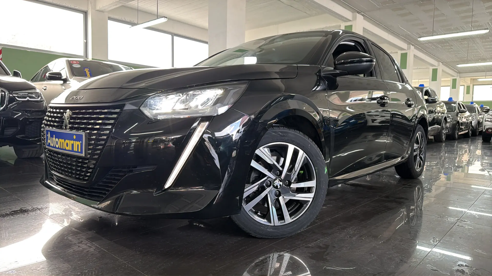 View 1 - Peugeot 208 - 2022