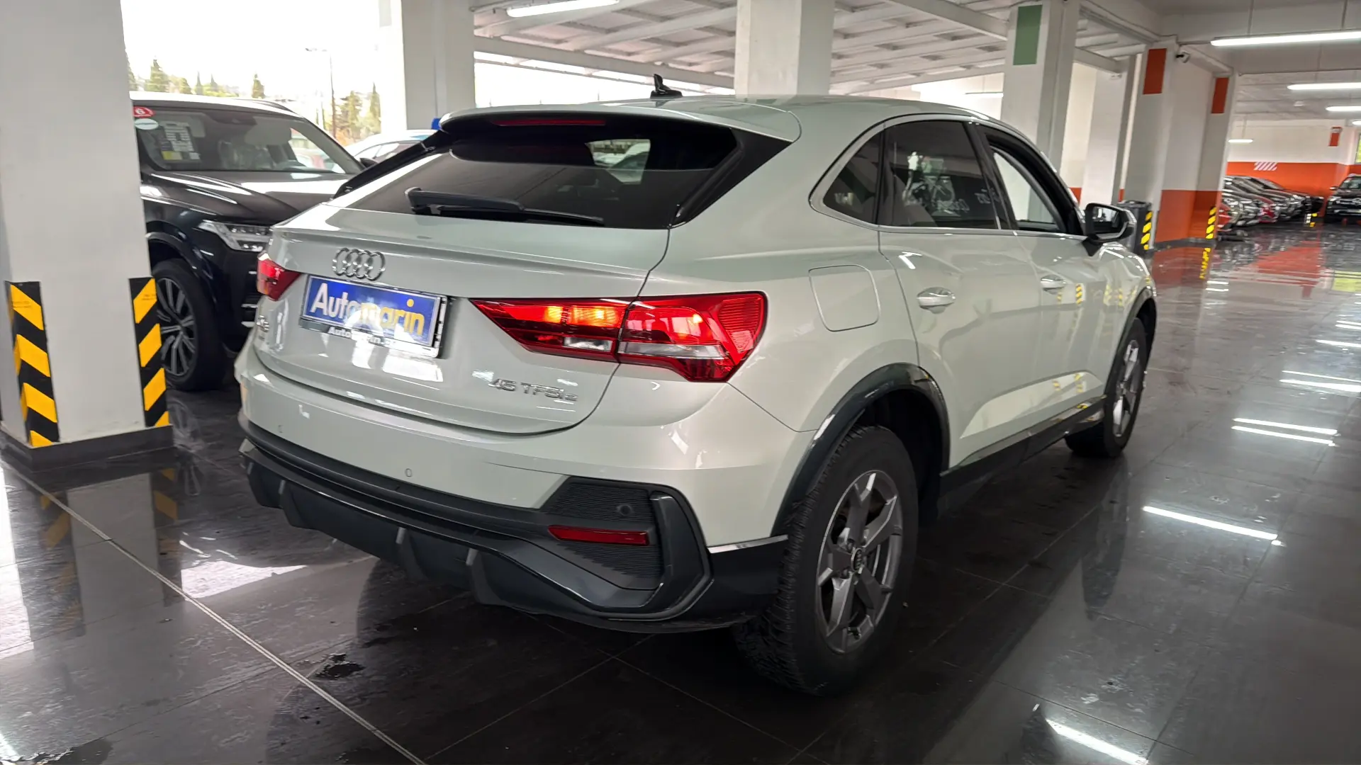View 4 - AUDI Q3 - 2021