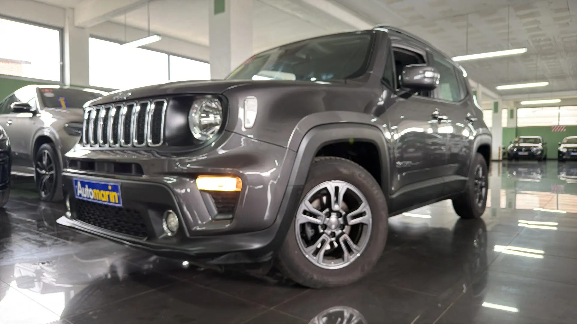 View 1 - Jeep Renegade - 2021