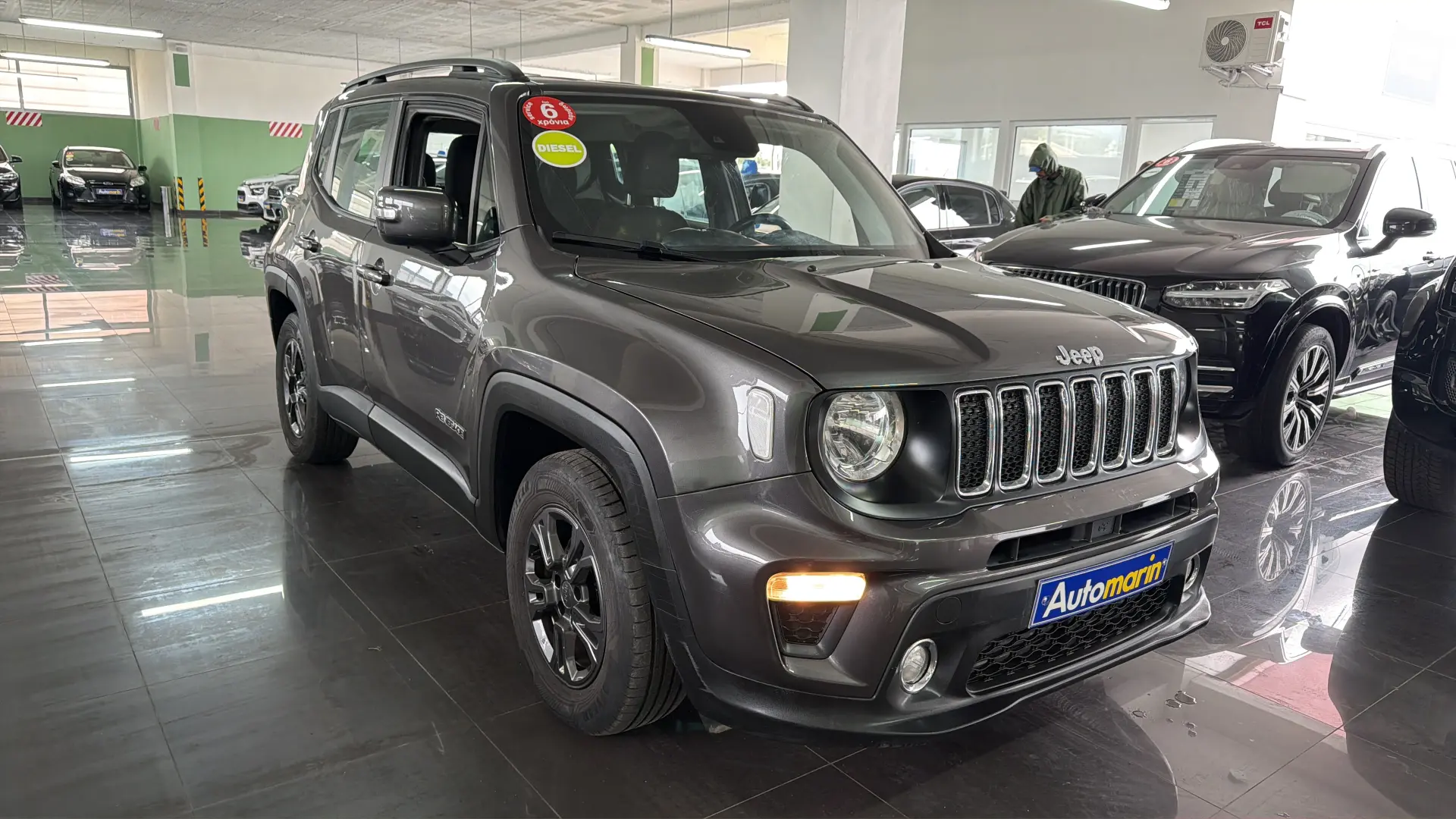 View 3 - Jeep Renegade - 2021
