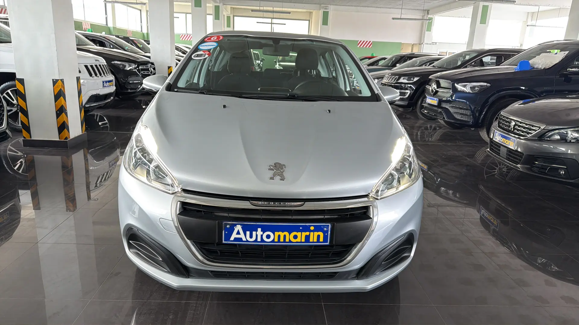 View 2 - Peugeot 208 - 2018