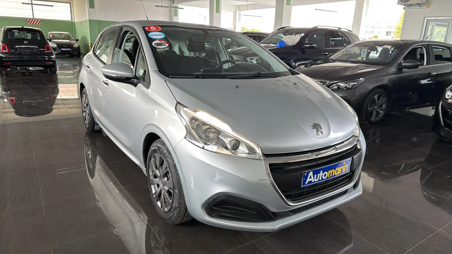 View 3 - Peugeot 208 - 2018