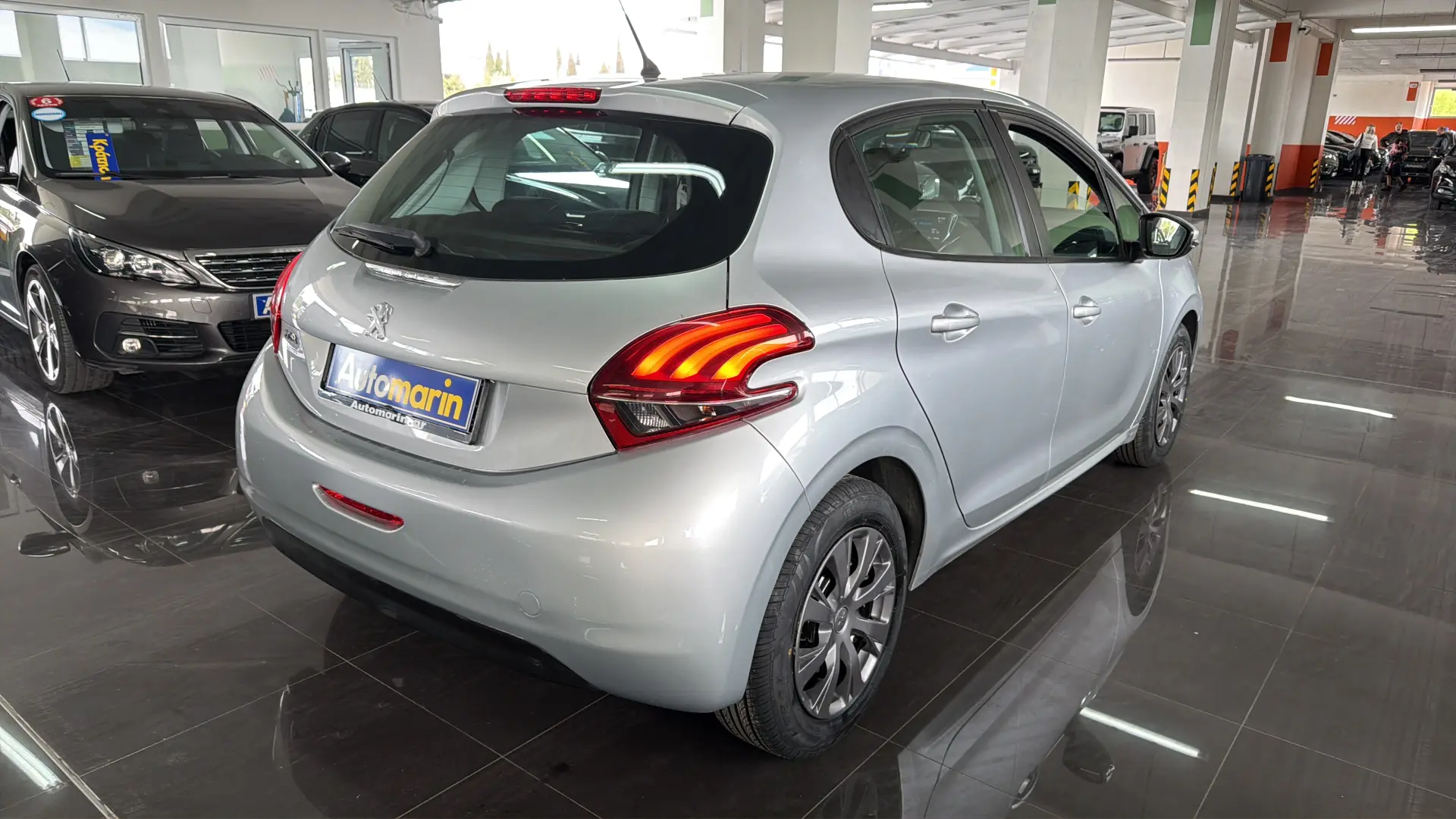 View 4 - Peugeot 208 - 2018