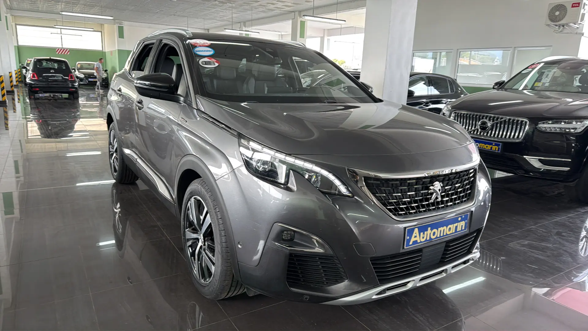 View 3 - Peugeot 3008 - 2019