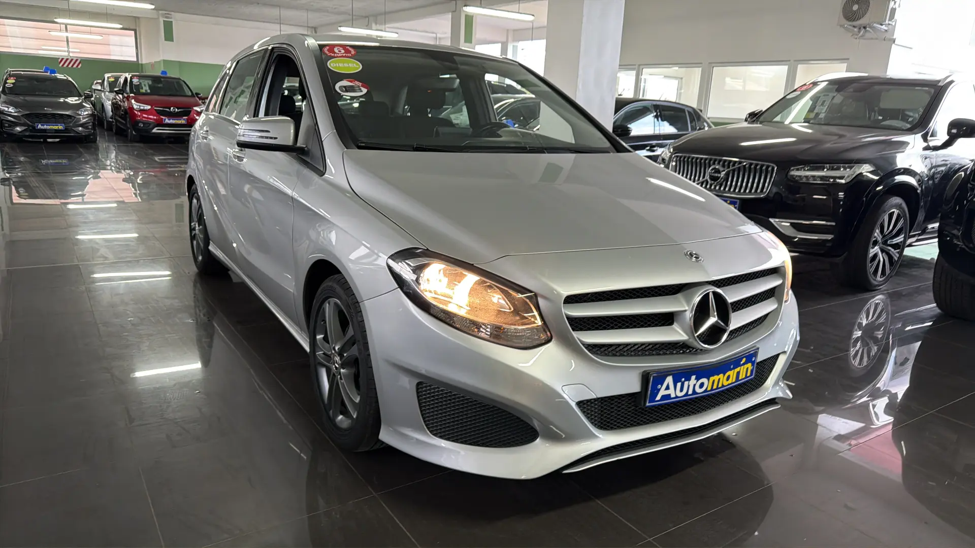 View 3 - Mercedes-Benz B 160 - 2017