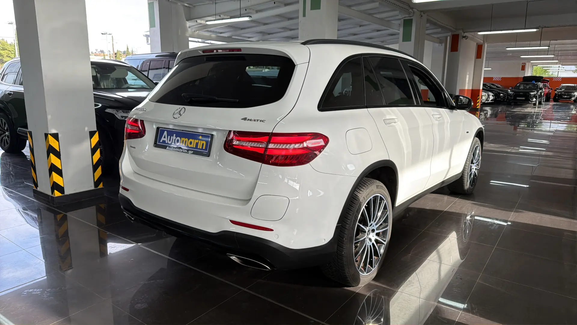 View 4 - Mercedes-Benz GLC 350 - 2018