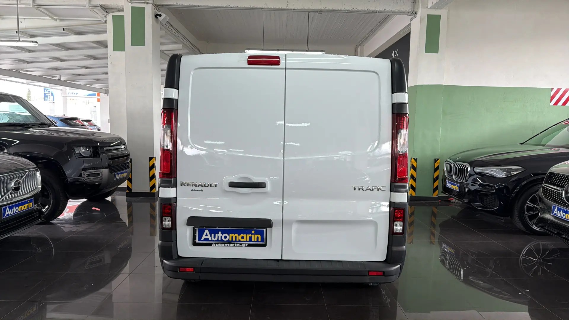 View 5 - Renault Trafic - 2021