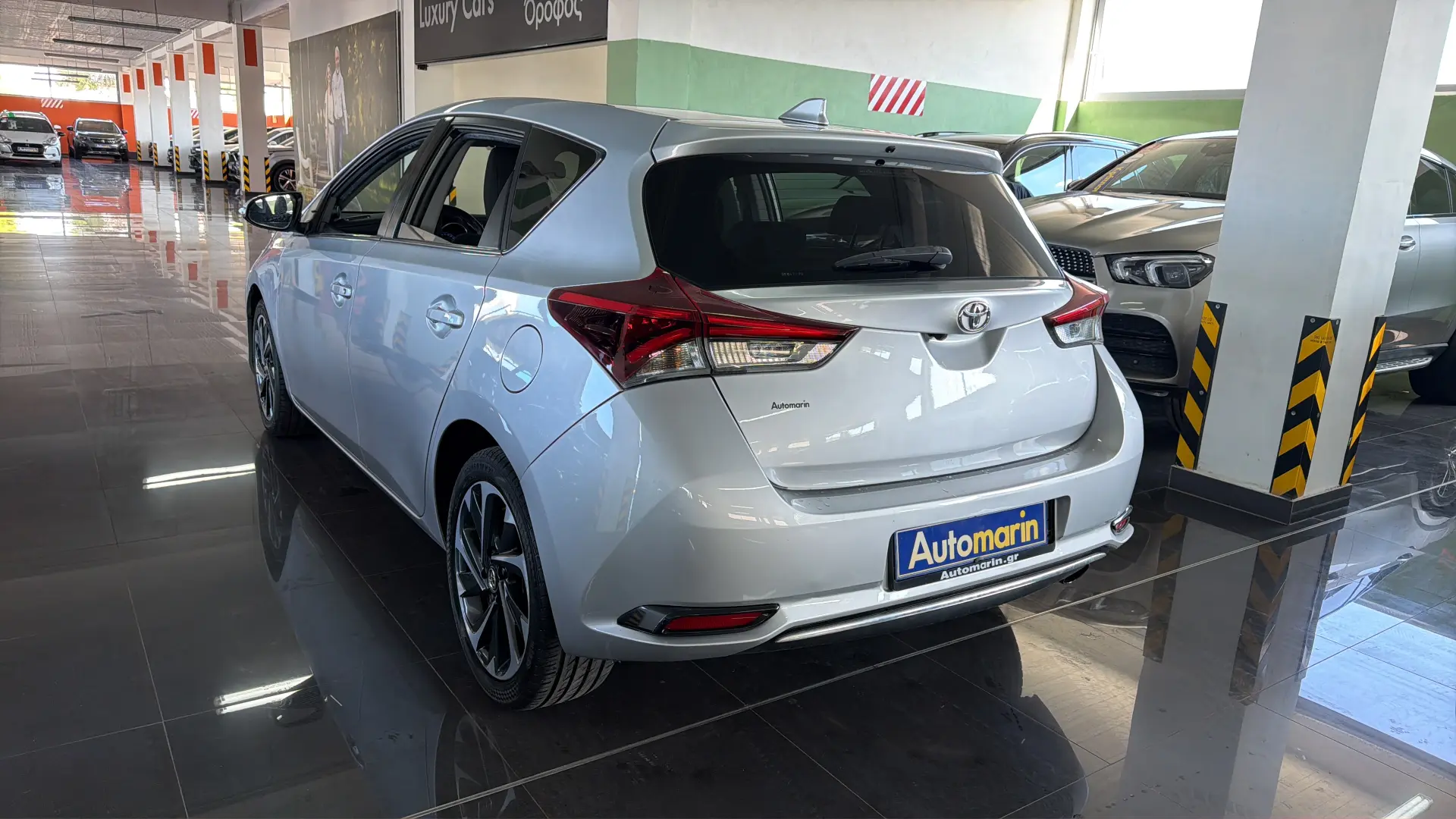 View 5 - Toyota Auris - 2017
