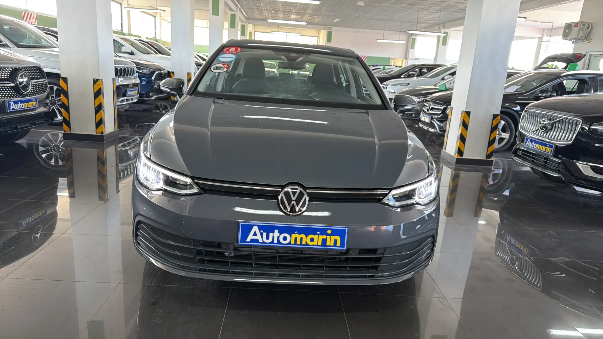 View 2 - Volkswagen Golf - 2021