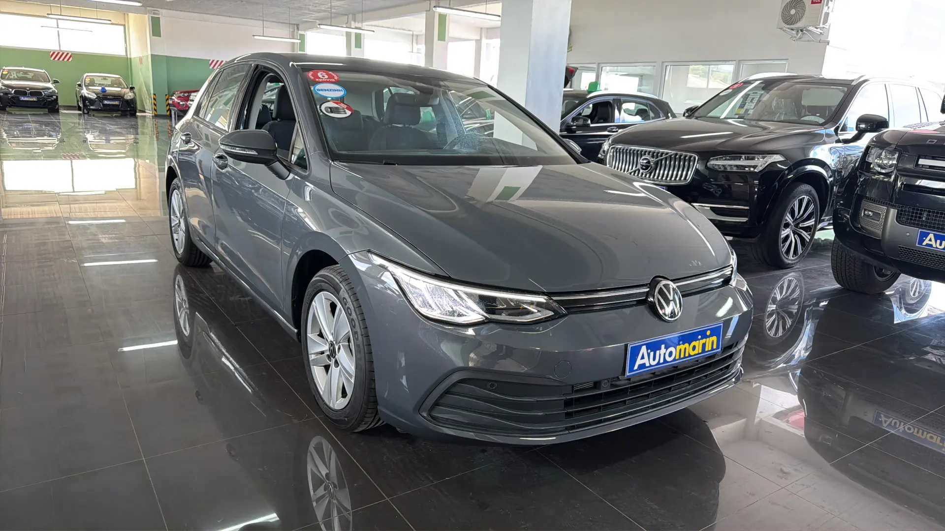 View 3 - Volkswagen Golf - 2021