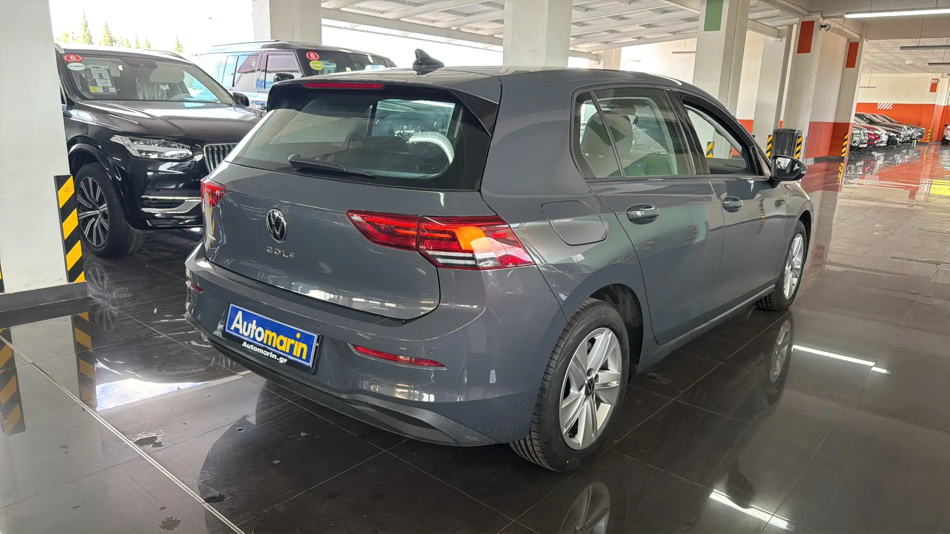 View 4 - Volkswagen Golf - 2021