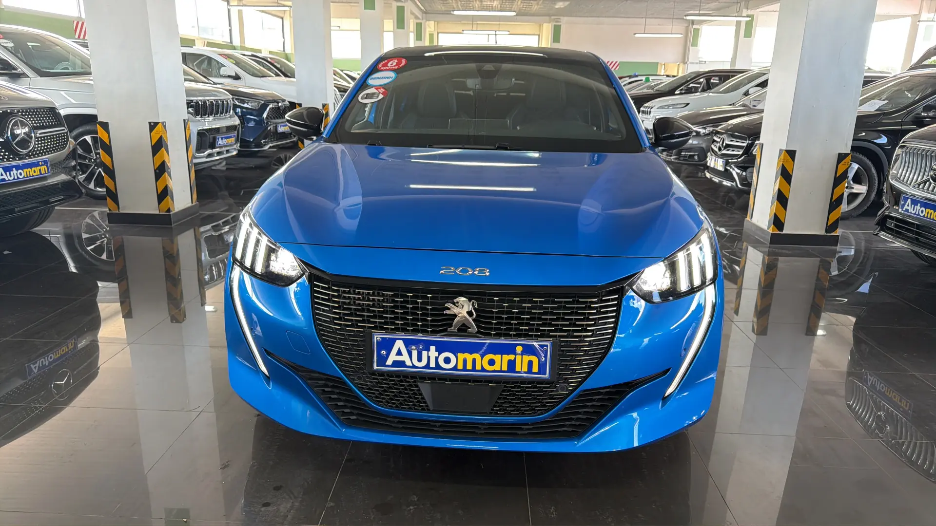 View 2 - Peugeot 208 - 2021