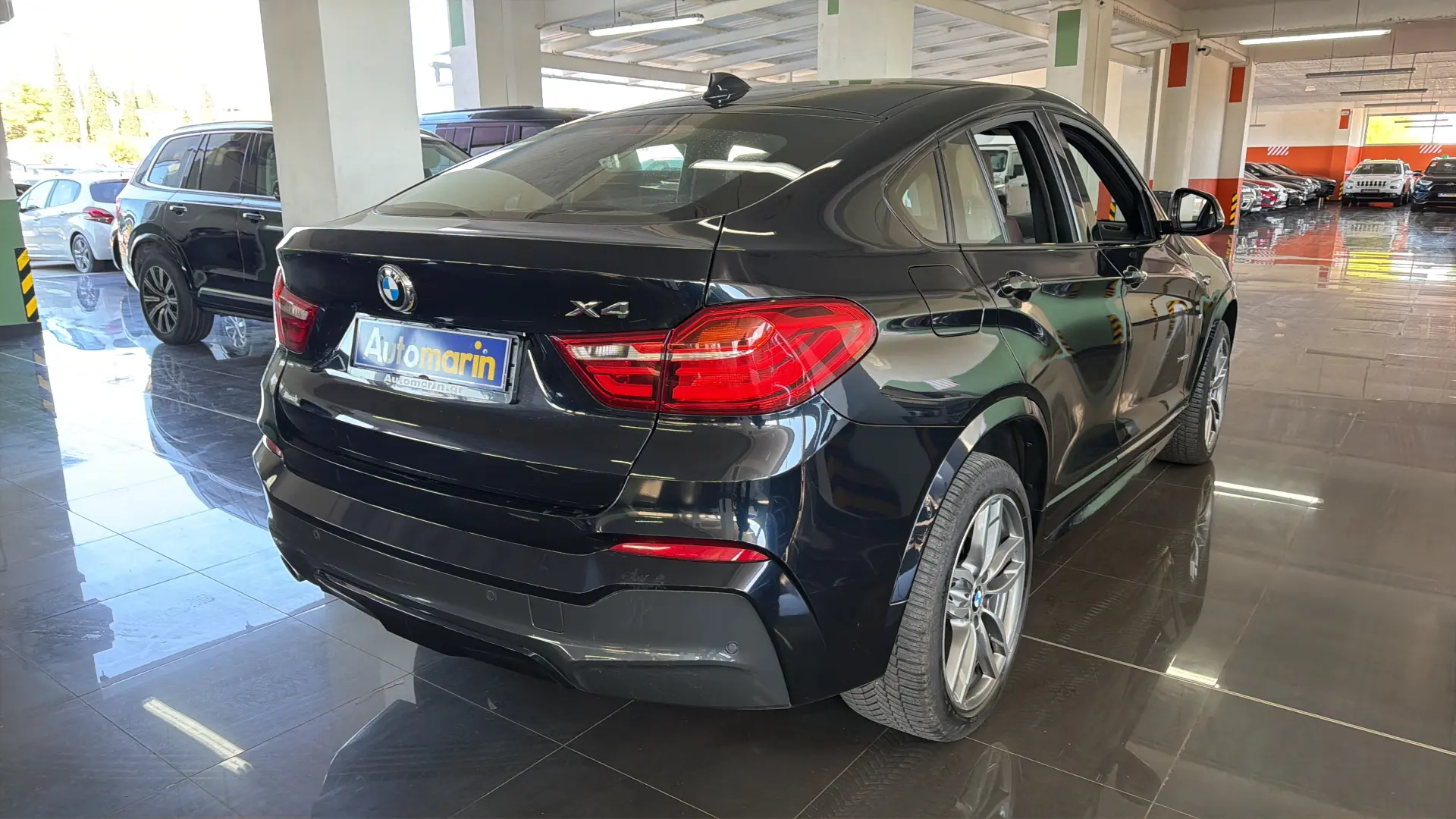 View 4 - BMW X4 - 2017