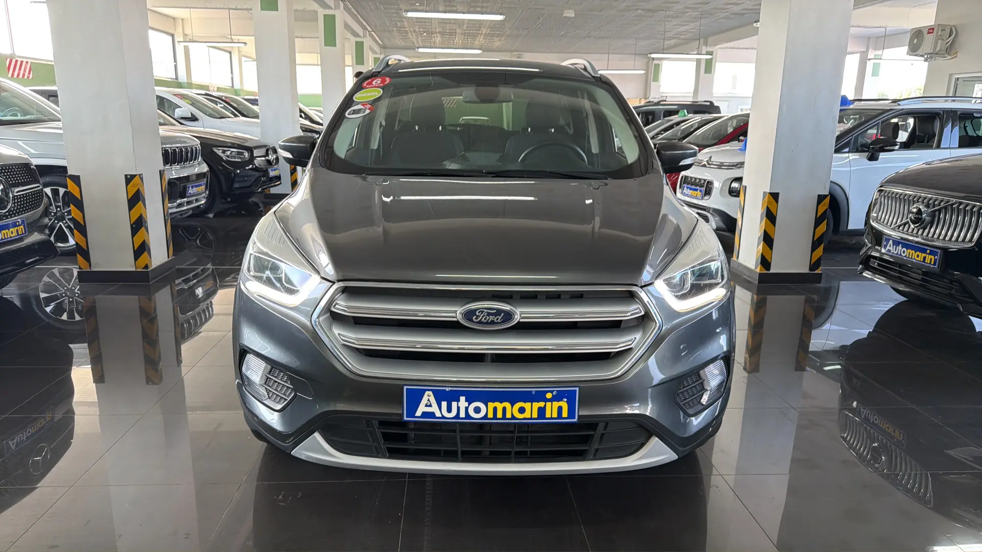 View 2 - Ford Kuga - 2018