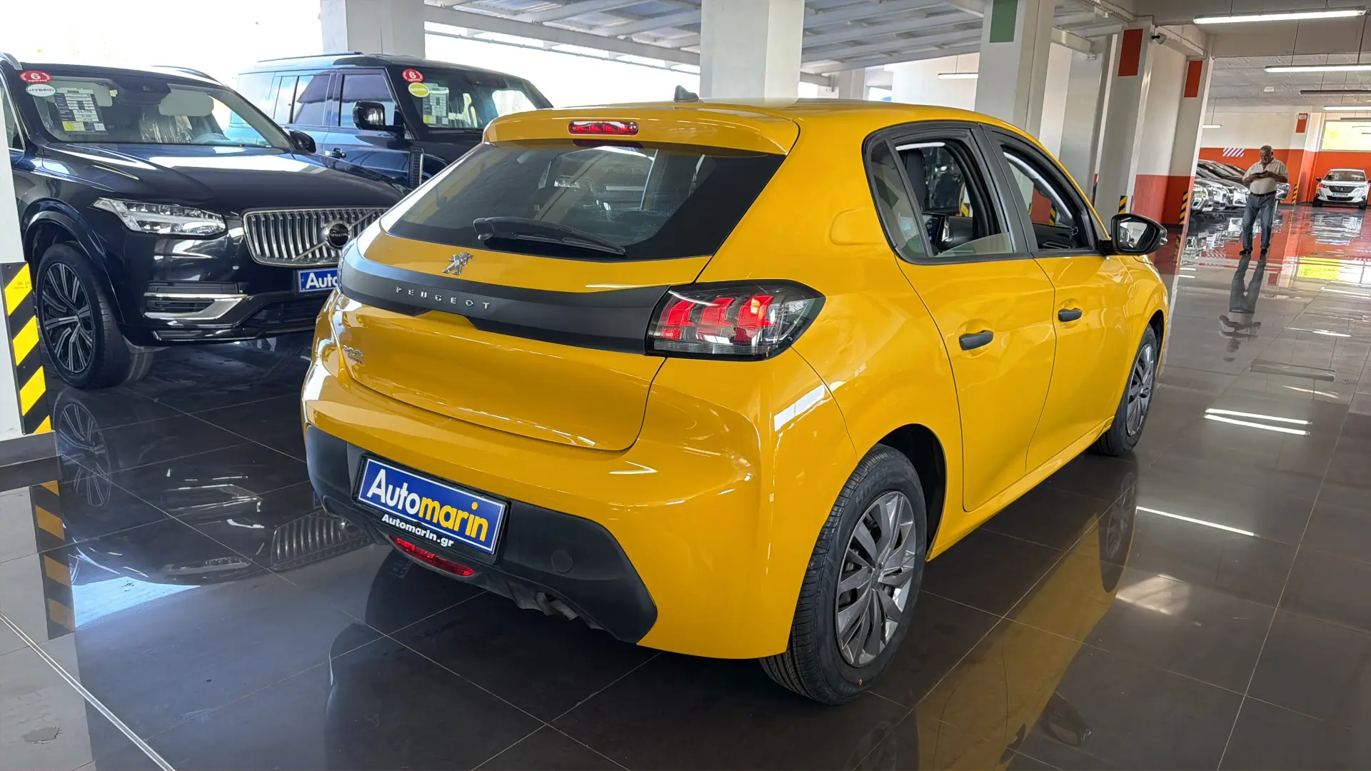 View 4 - Peugeot 208 - 2020