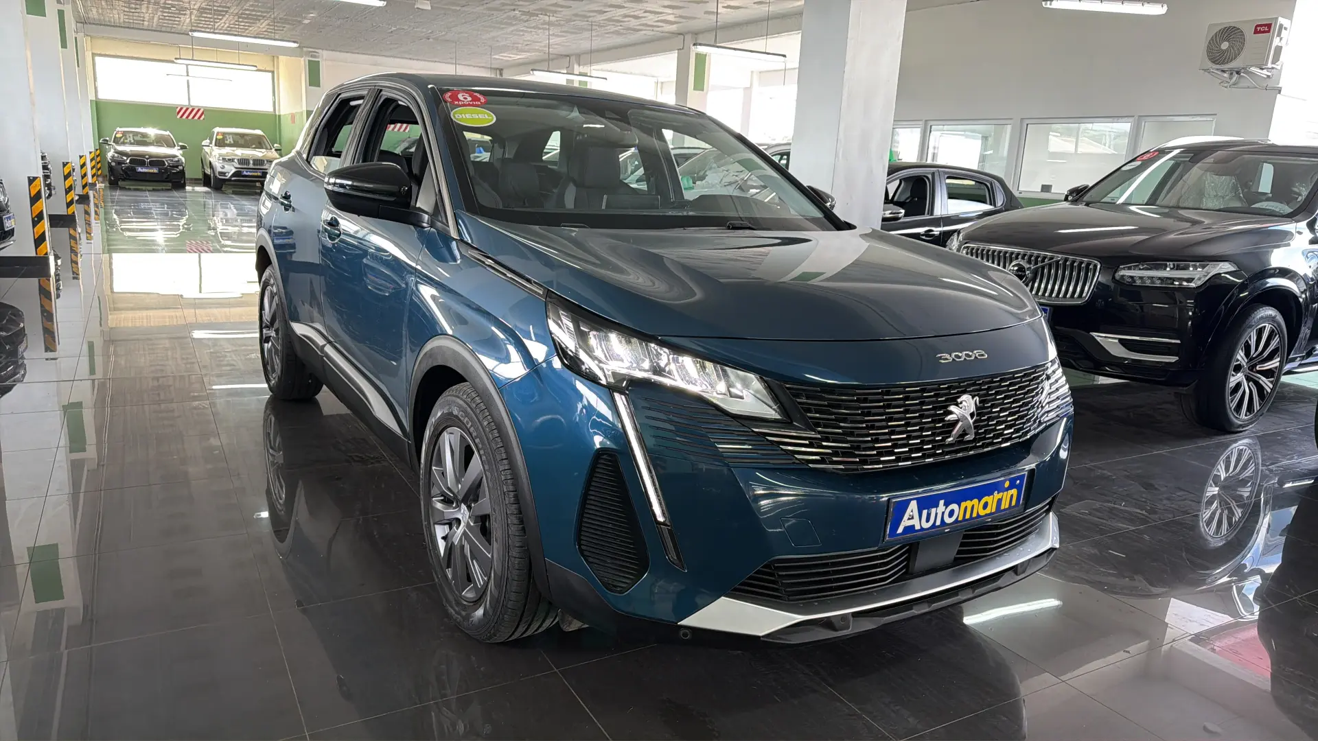 View 3 - Peugeot 3008 - 2022