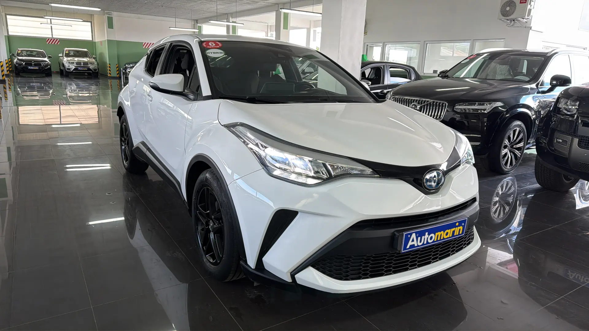 View 3 - Toyota C-HR - 2023