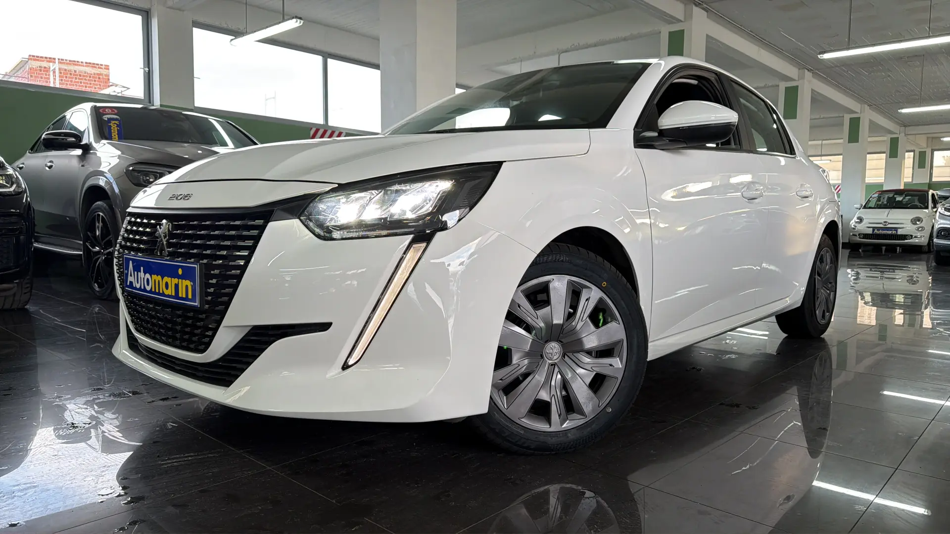 View 1 - Peugeot 208 - 2020