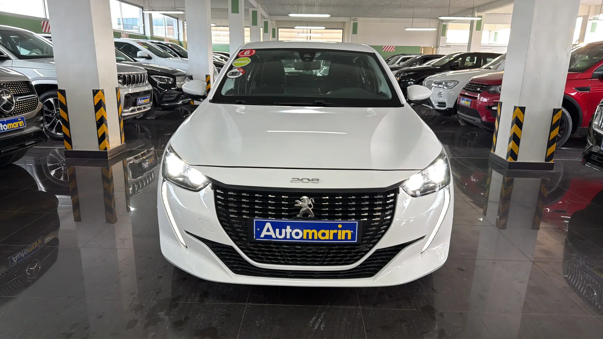View 2 - Peugeot 208 - 2020