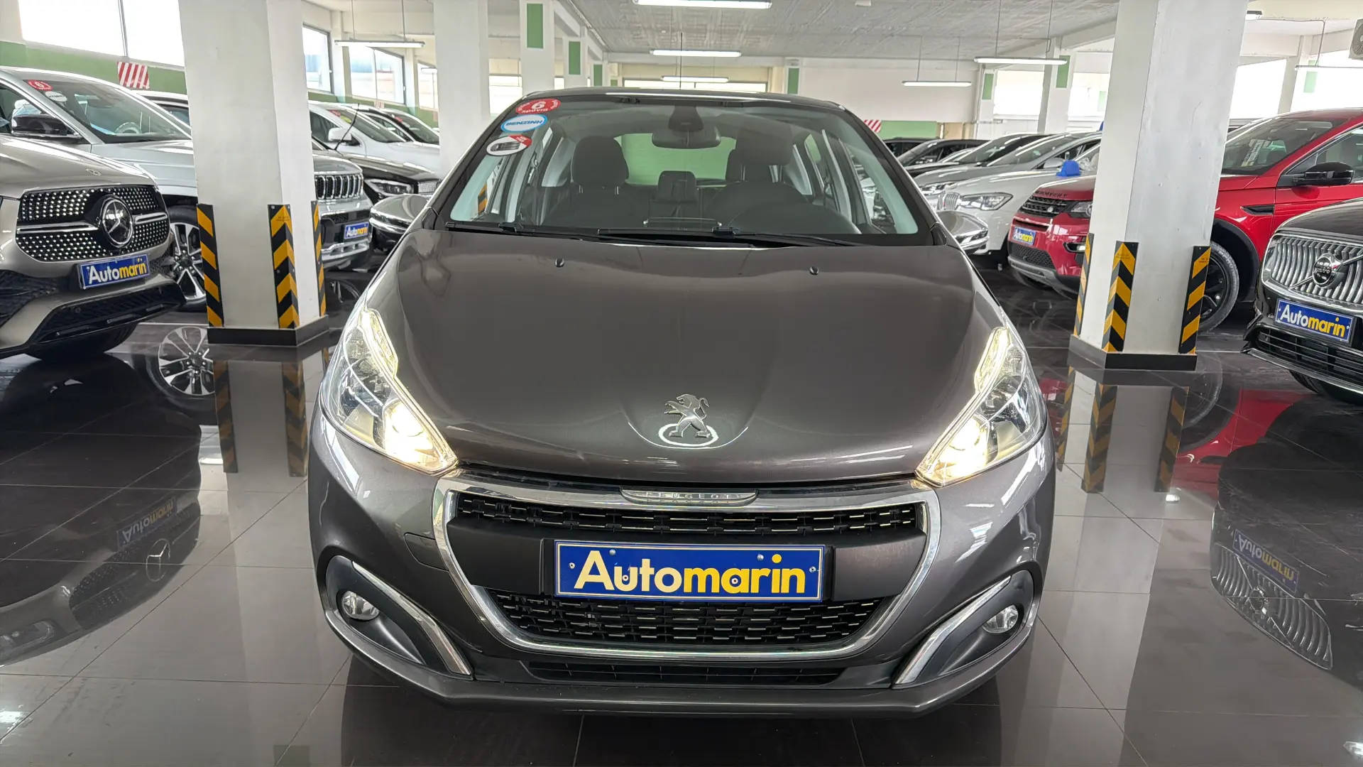 View 2 - Peugeot 208 - 2017